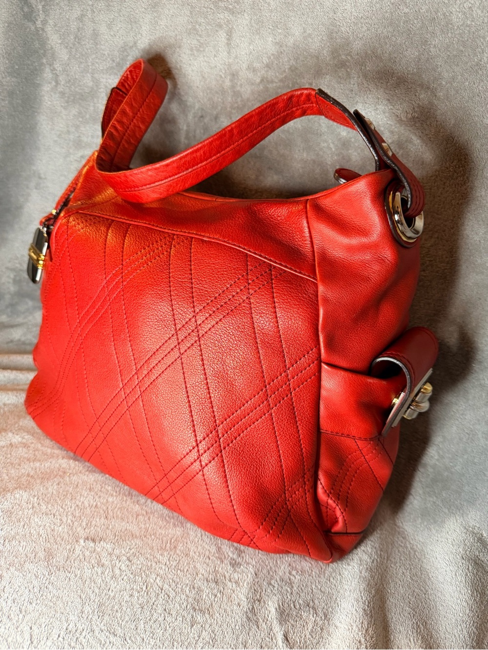 b. makowsky Red Quilted Leather Shoulder Bag - Picture 3 of 12